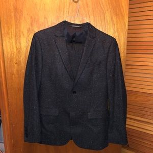 Slim Suit Amazing Texture Detail